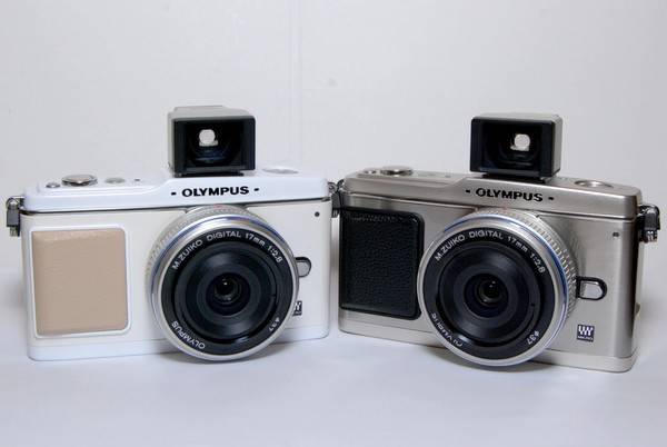 olympus_ep1_test_4 มีสองแบบให้เลือกครับ ขาว-หนังสีเบจ และสีเงิน-หนังสีดำ