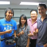 ทีมงานของ FukDuk มากันสามคน ไม่รวมคนที่ถ่ายรูปนี้อยู่