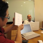 คุณเม่นกำลังอธิบาย Flow ที่พยายามสรุปมาจากลูกค้าจนได้