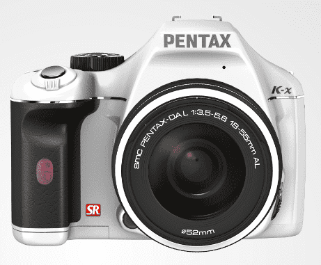 pentax-K-x-white เลือกกล้องสีขาวกับกริปดำ ออกมาดังภาพ ลองเล่นดูที่ลิงก์ด้านบนครับหมุนกล้องได้ด้วย