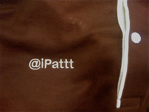 twitter-shirt กดตัวอักษร Arial ลงมาให้แบนนิดๆจะดูได้ตามรูป แต่คนที่ต้องการไม่เด่นมากสามารถลดได้อีกครับ