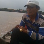 ถ้าซื้อเครื่องเรือเก่าจะต้องรู้ใจมันหน่อยเวลาสตาร์ท ถ้าเครื่องใหม่ก็ไปได้เลย เสียแต่เครื่องใหม่ต้องสั่งอาจไม่ทัน