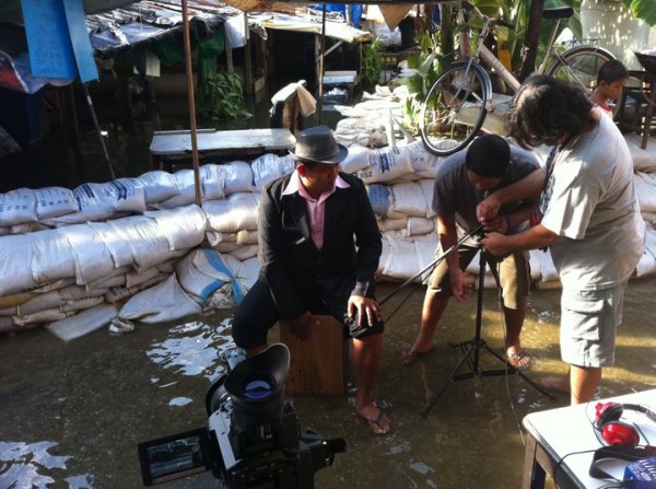 บรรยากาศการอัดเสียง playing for change บรรยากาศการอัดเสียง playing for change
