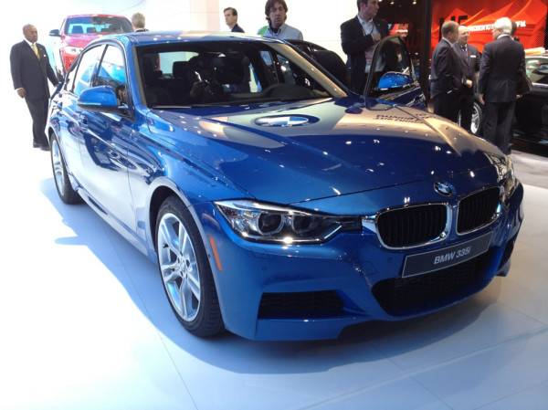 BMW 335i ตัวแรง แต่ยังไม่ amazing เท่าตัว Hybird นะ