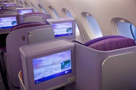 Royal Silk business class มี Screen ขนาด 15นิ้ว และการจัดเรียงที่นั่งจาก EADS Sogerma แบบเดียวกับ Etihad' Royal Silk business class มี Screen ขนาด 15นิ้ว และการจัดเรียงที่นั่งจาก EADS Sogerma แบบเดียวกับ Etihad'