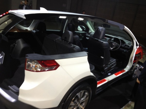 CRV โดนหั่น CRV โดนหั่น