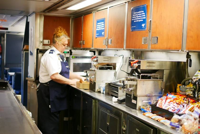 amtrak lounge car