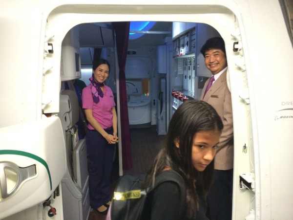 787-thais-05