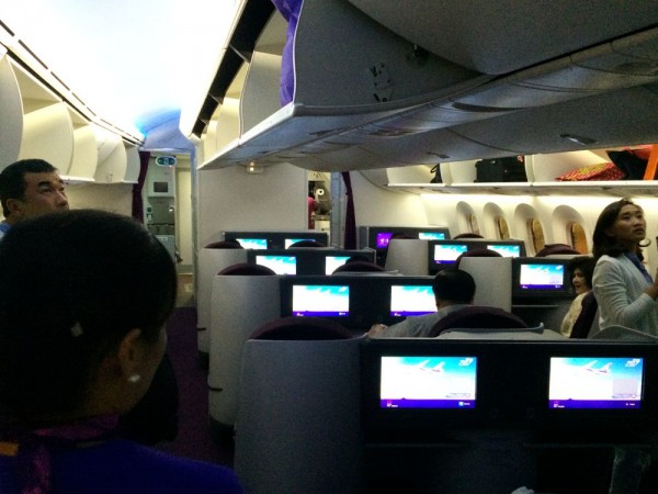 787-thais-06