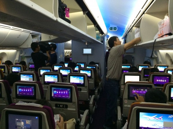 787-thais-09