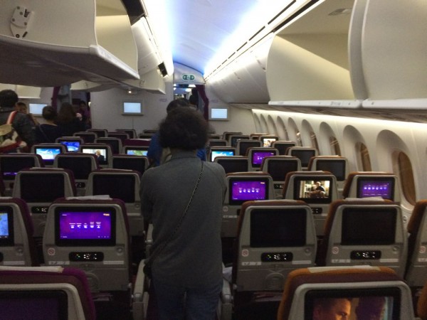 787-thais-25