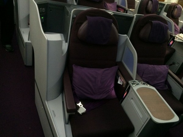 787-thais-28